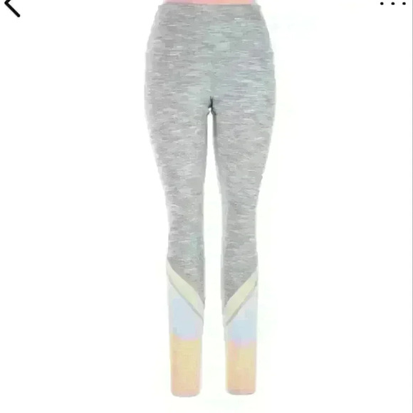 WOMEN'S LULULEMON  CAPRIS LEGGINGS SIZE 10 - Picture 1 of 11